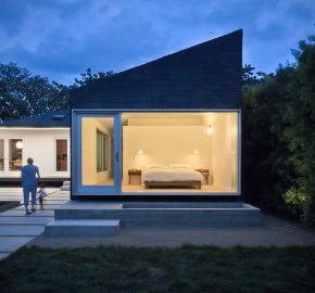 House in 2816 E 12th St Austin