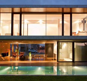 Luxury Villa In Rego Park